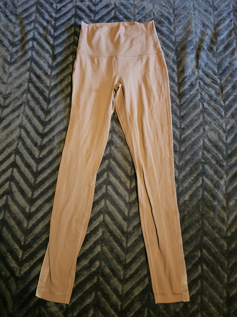 🤎 Lululemon Align Super High-Rise Pant 28" *Velvet – Size 6 🤎